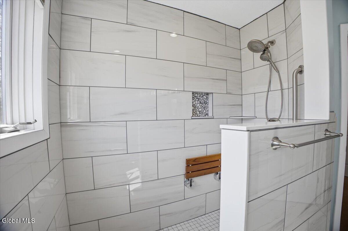 26 Westwood Drive Queensbury NY 12804