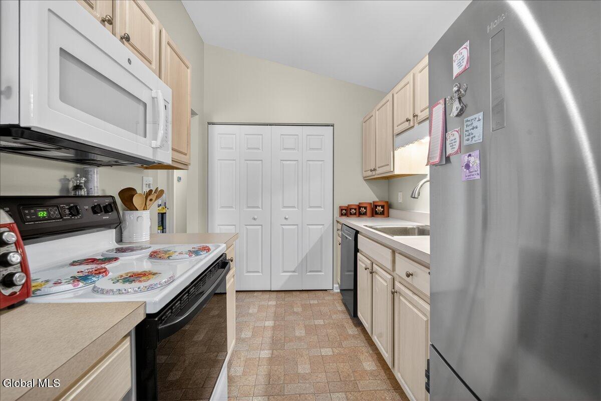 1200 Hillside Avenue Schenectady NY 12309
