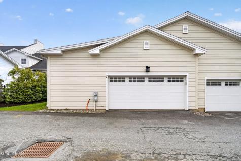 7 Sudbury Square Latham NY 12110