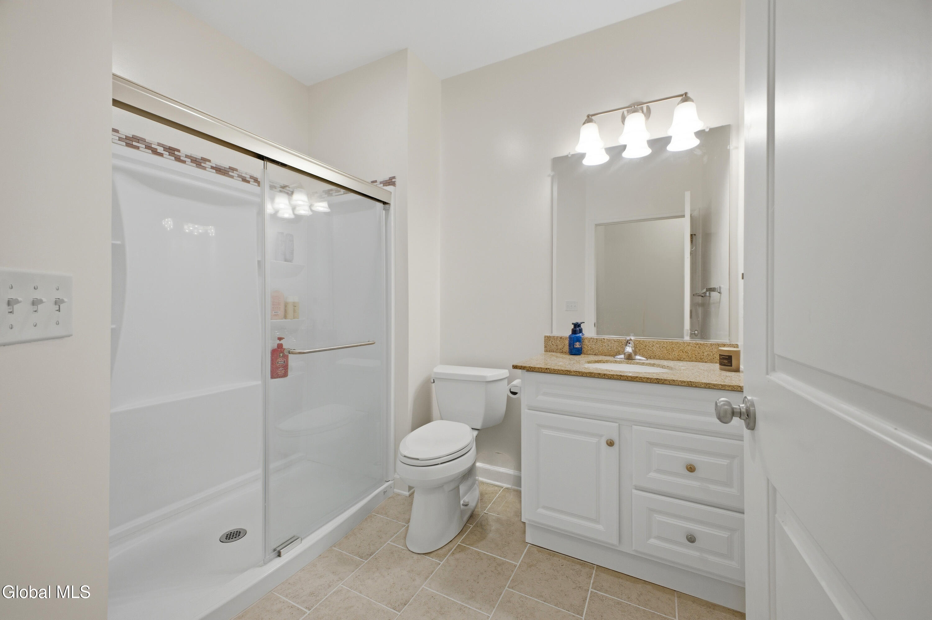 73 Saratoga Road Schenectady NY 12302