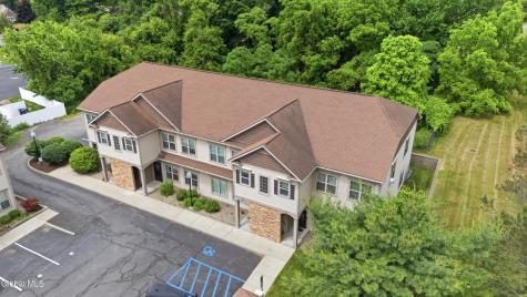 73 Saratoga Road Schenectady NY 12302