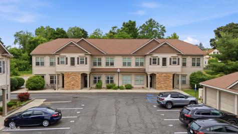 73 Saratoga Road Schenectady NY 12302