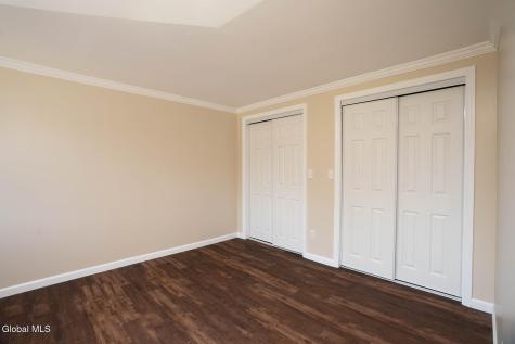 2 Queen Ann Court Queensbury NY 12804