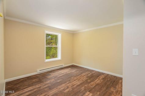 2 Queen Ann Court Queensbury NY 12804