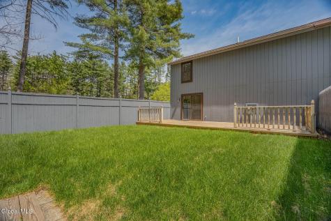 2 Queen Ann Court Queensbury NY 12804