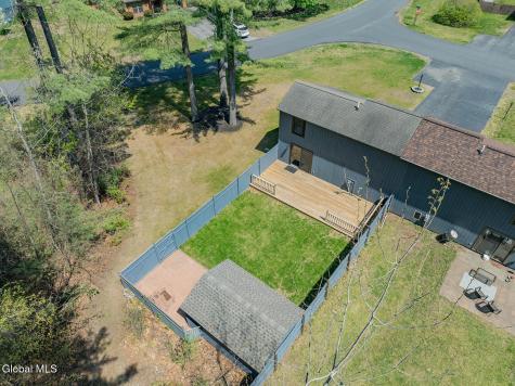 2 Queen Ann Court Queensbury NY 12804