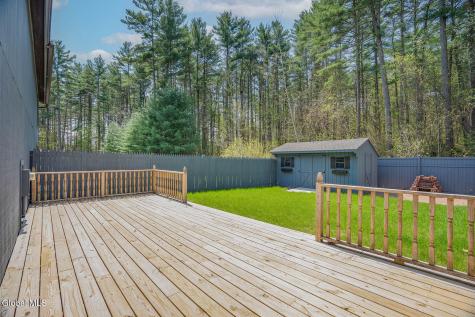 2 Queen Ann Court Queensbury NY 12804
