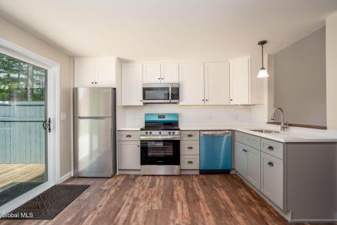 2 Queen Ann Court Queensbury NY 12804