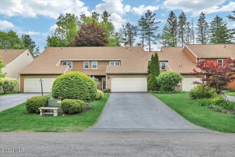 6 Quincy Road Glenmont NY 12077