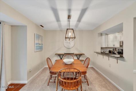 6 Quincy Road Glenmont NY 12077