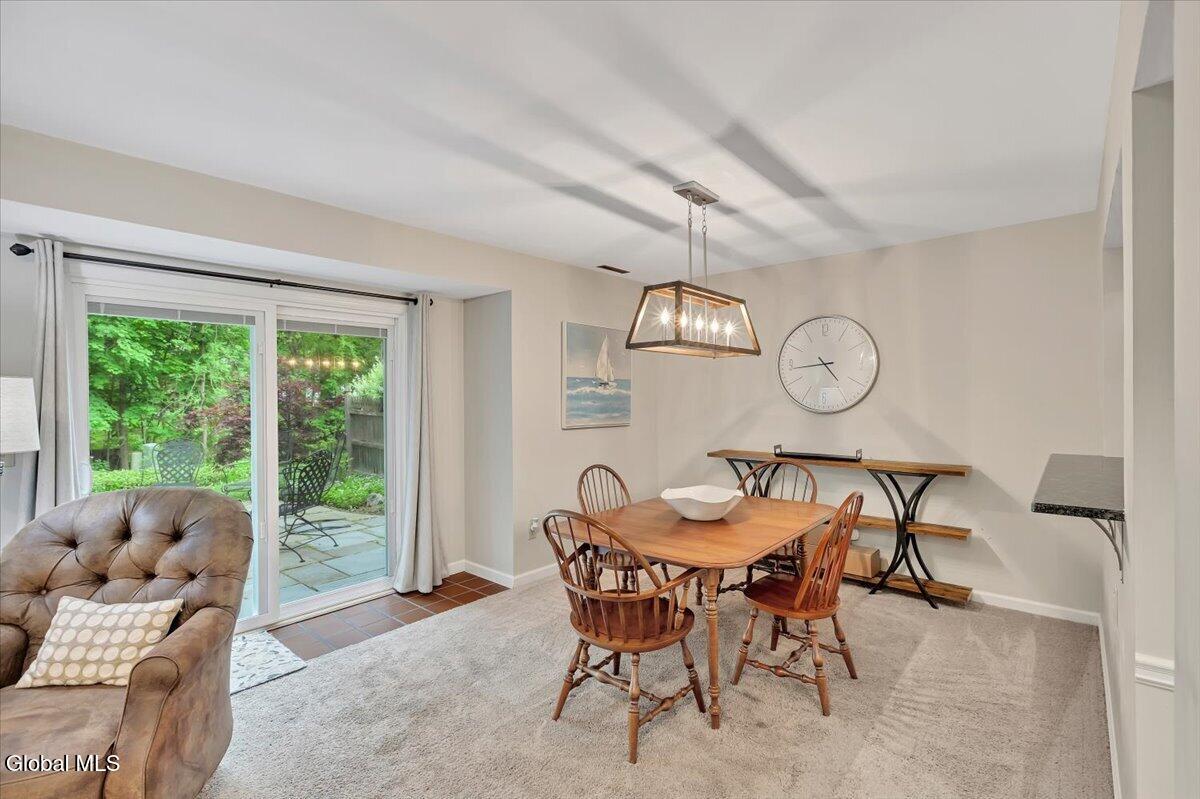6 Quincy Road Glenmont NY 12077