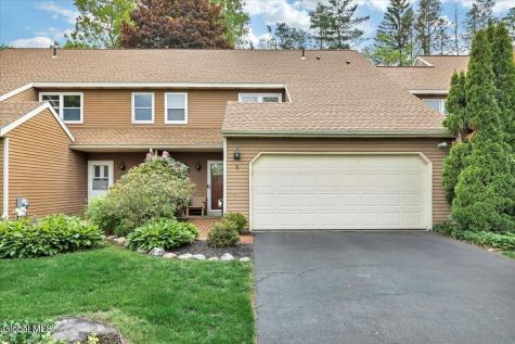 6 Quincy Road Glenmont NY 12077