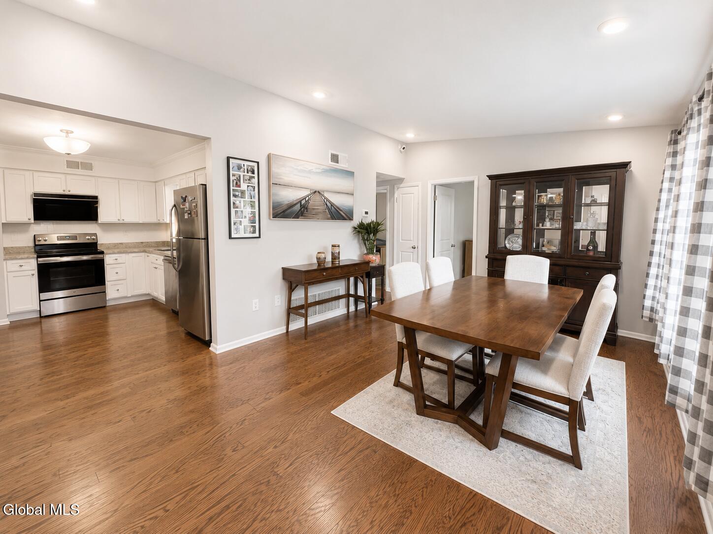 8B Lacosta Drive Clifton Park NY 12065