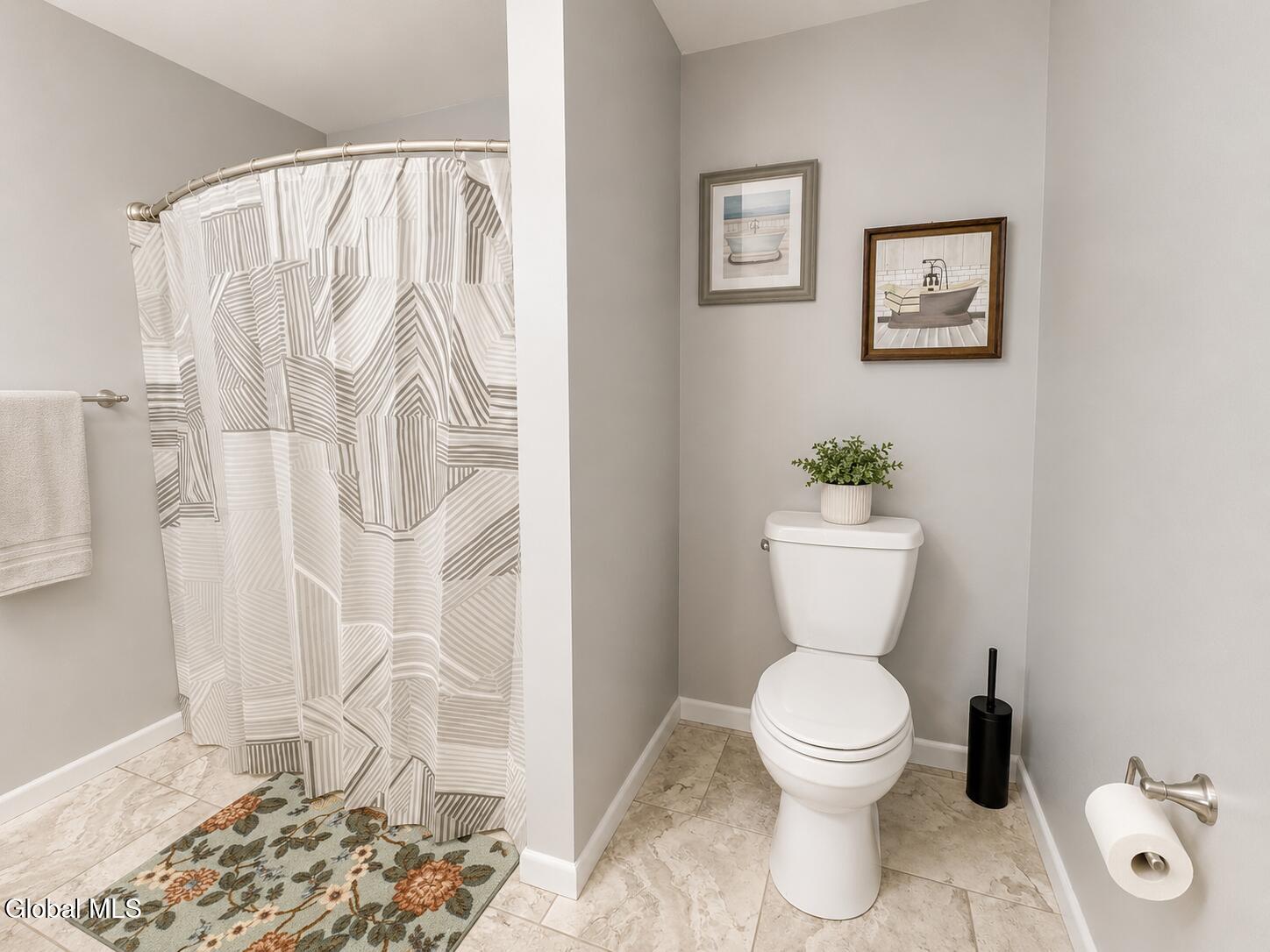 8B Lacosta Drive Clifton Park NY 12065