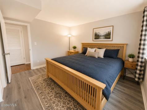 8B Lacosta Drive Clifton Park NY 12065