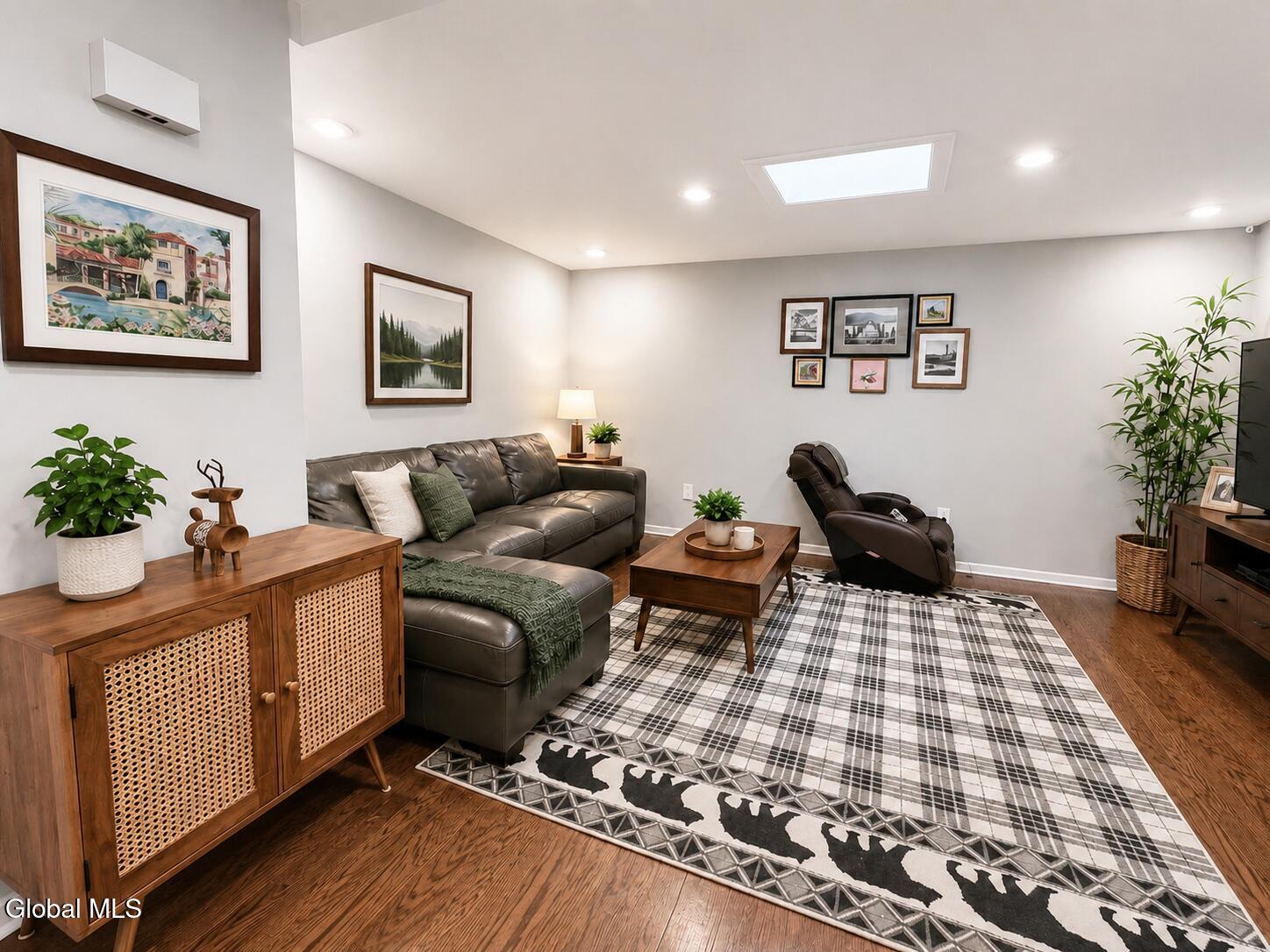 8B Lacosta Drive Clifton Park NY 12065