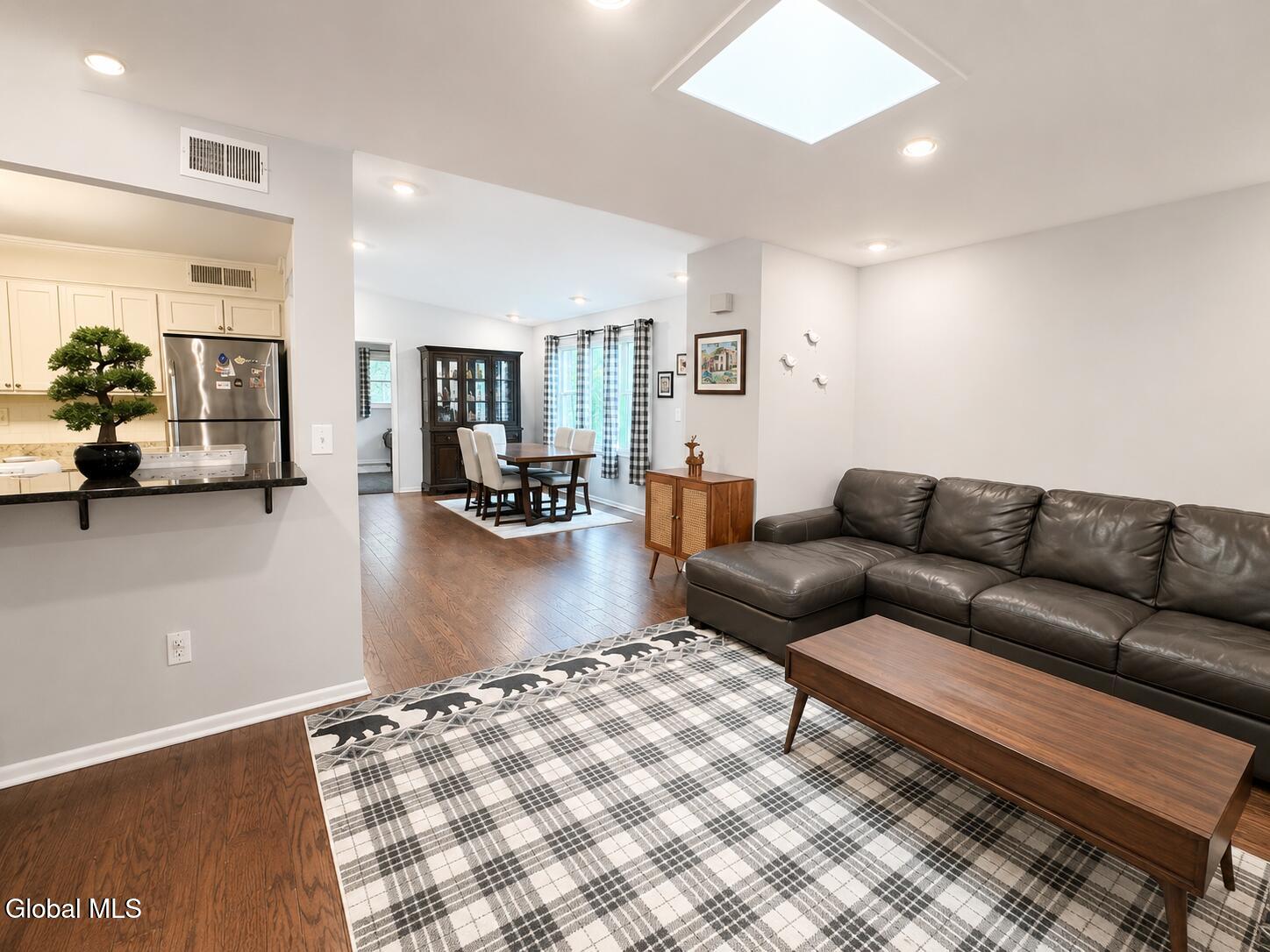 8B Lacosta Drive Clifton Park NY 12065