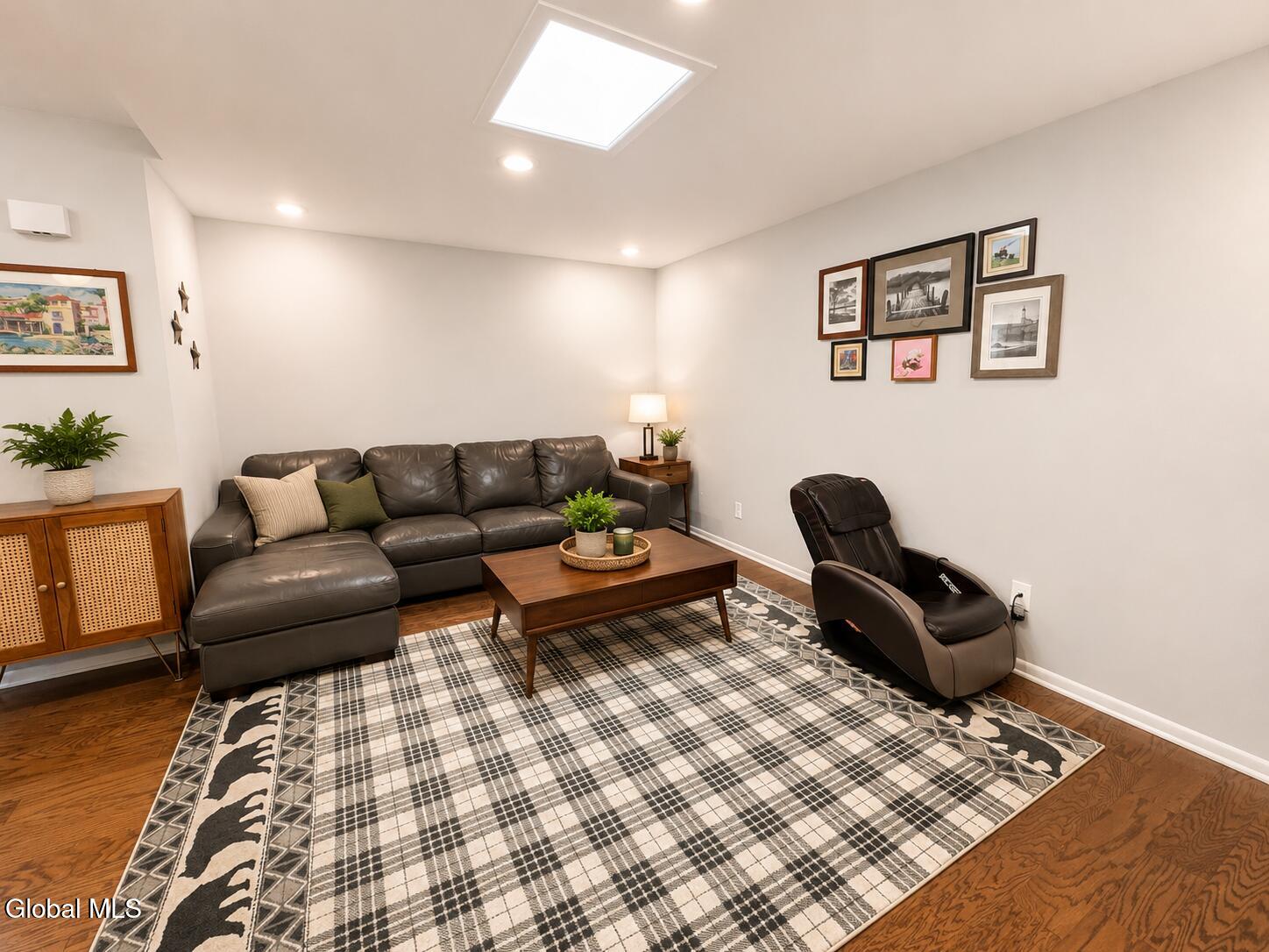 8B Lacosta Drive Clifton Park NY 12065