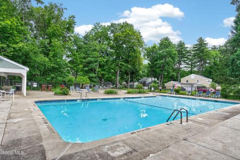 18 Willow Drive Delmar NY 12054