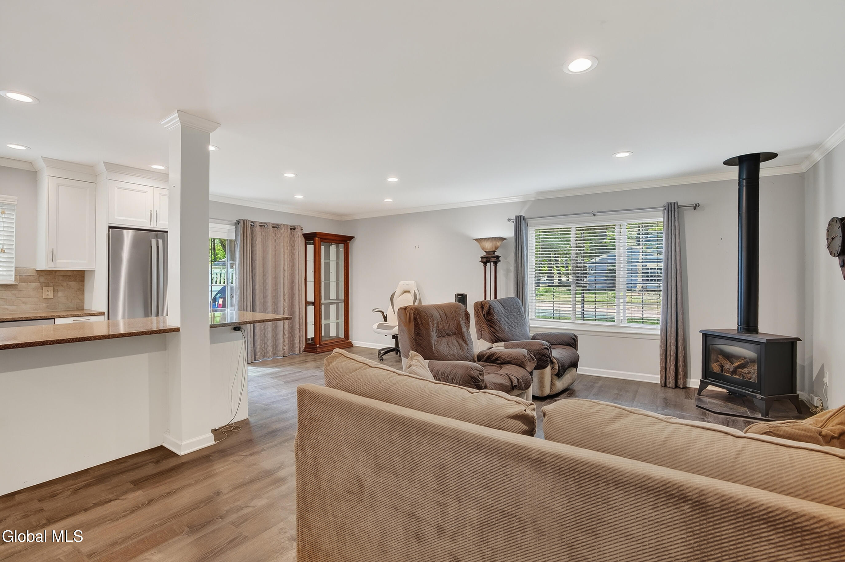 18 Willow Drive Delmar NY 12054