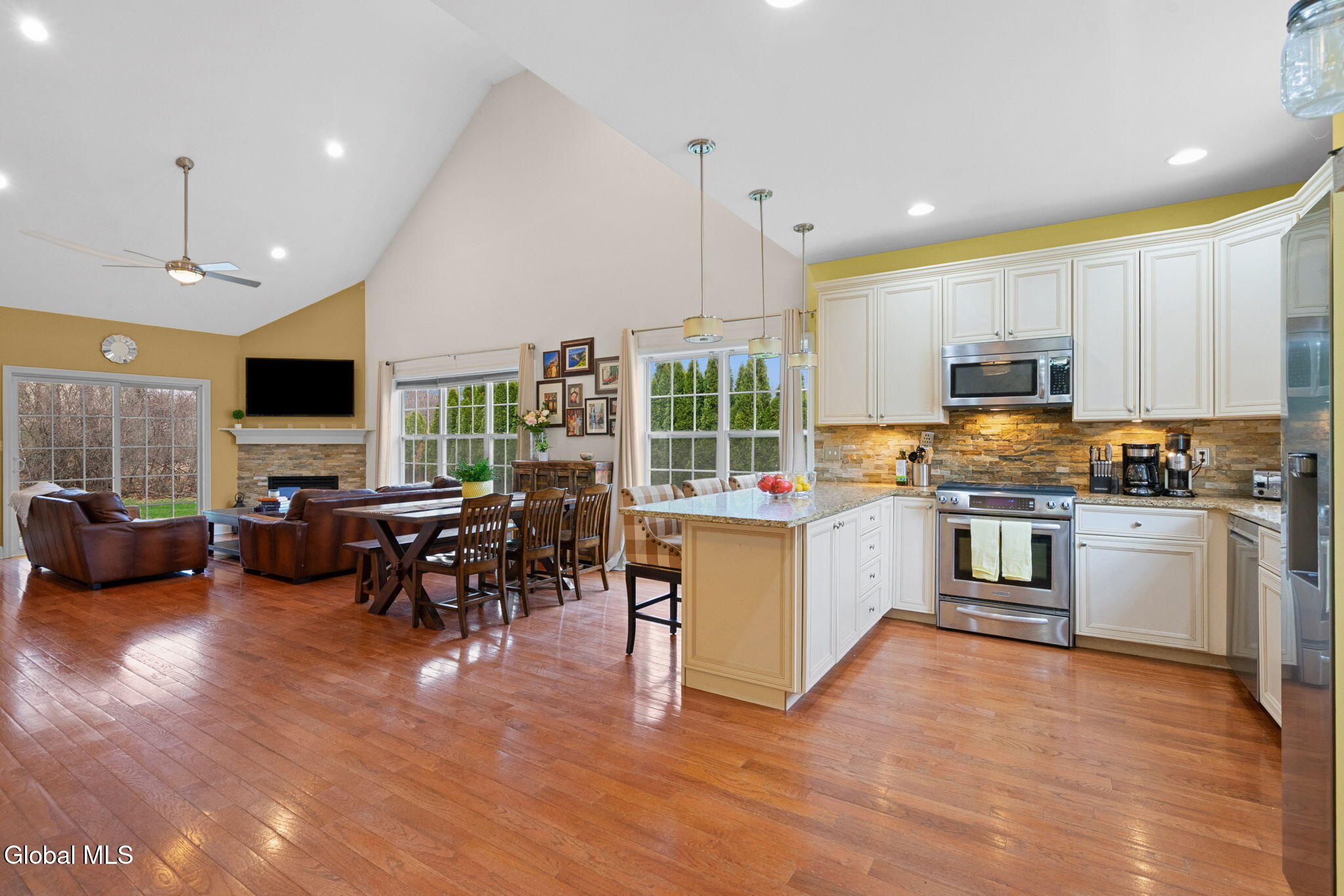 2 Vista Court Clifton Park NY 12065
