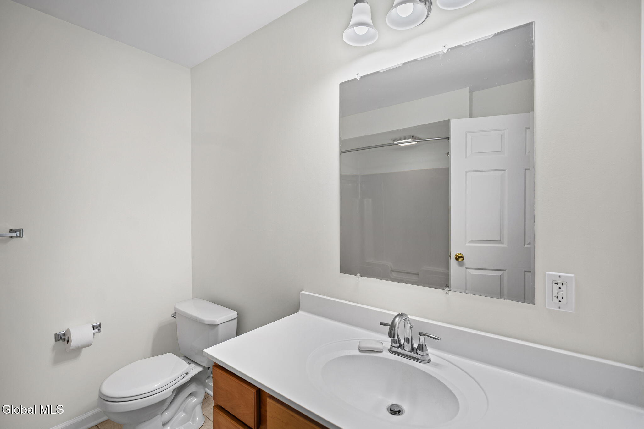 40 Cobblestone Court Schenectady NY 12306