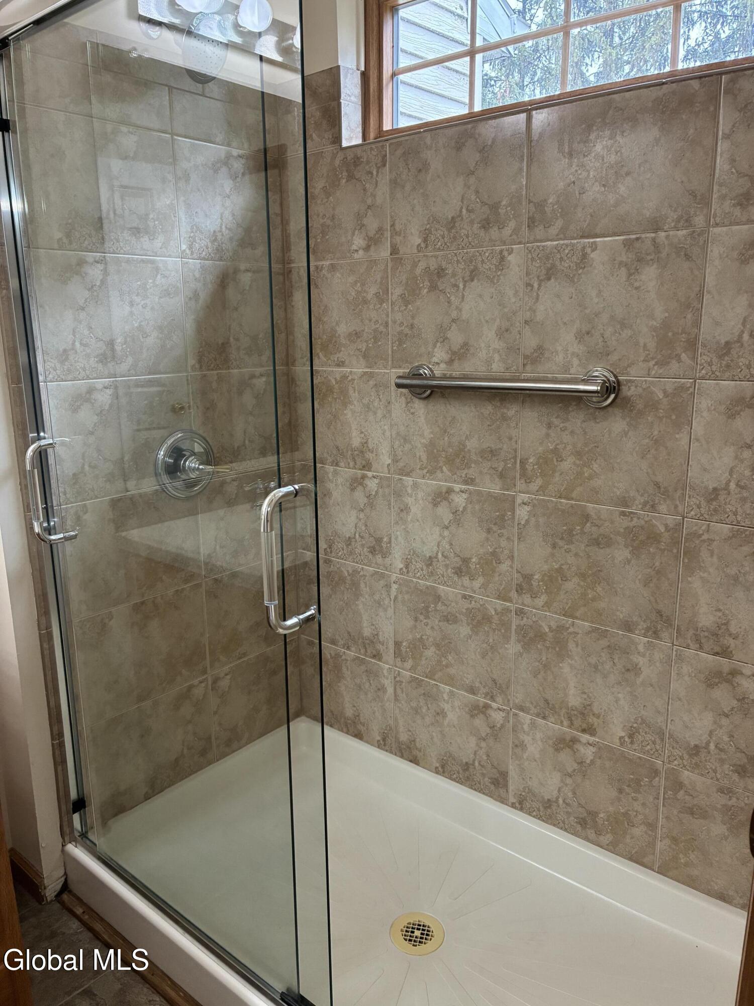 25 Stratton Circle Troy NY 12182