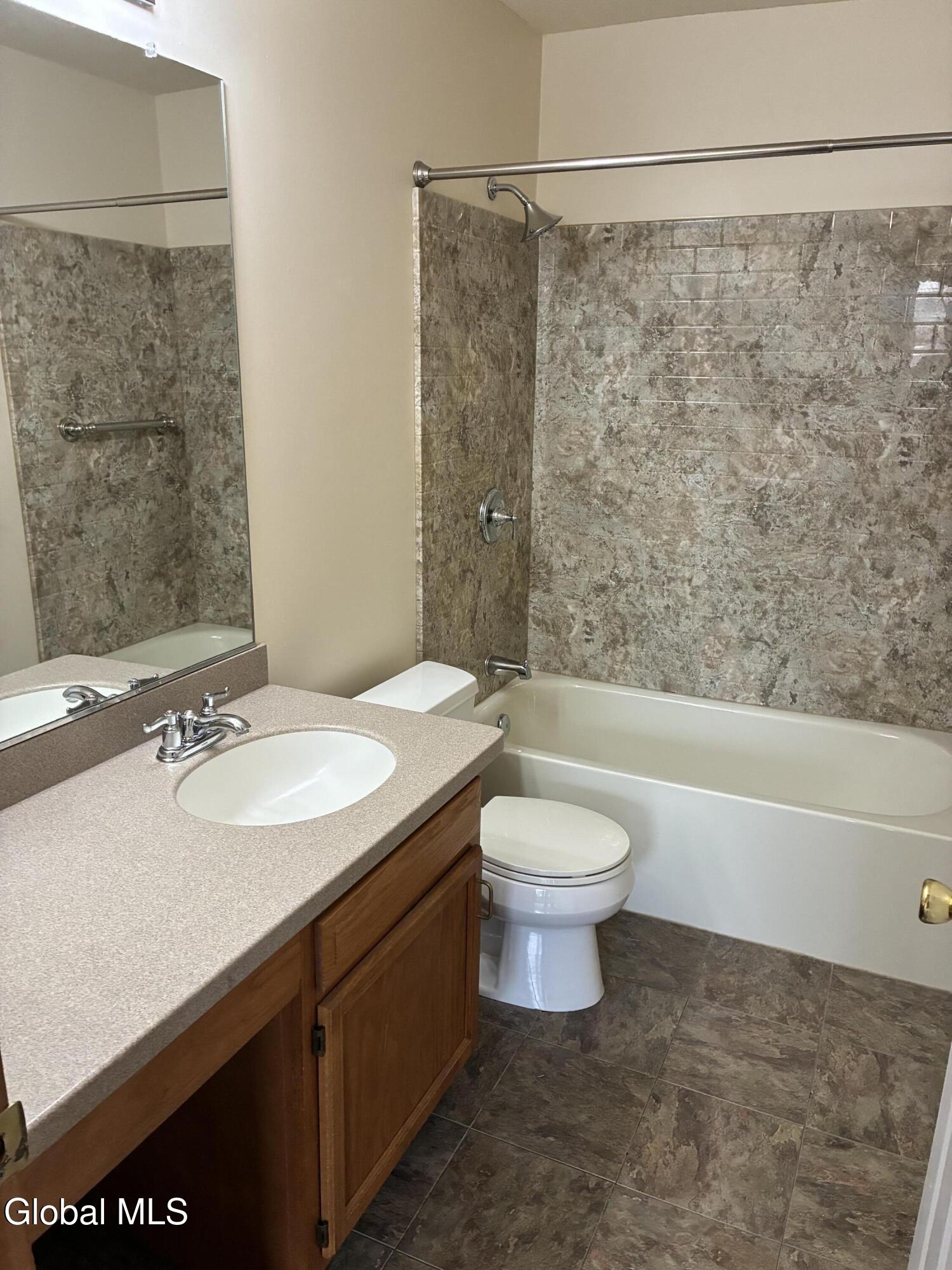 25 Stratton Circle Troy NY 12182