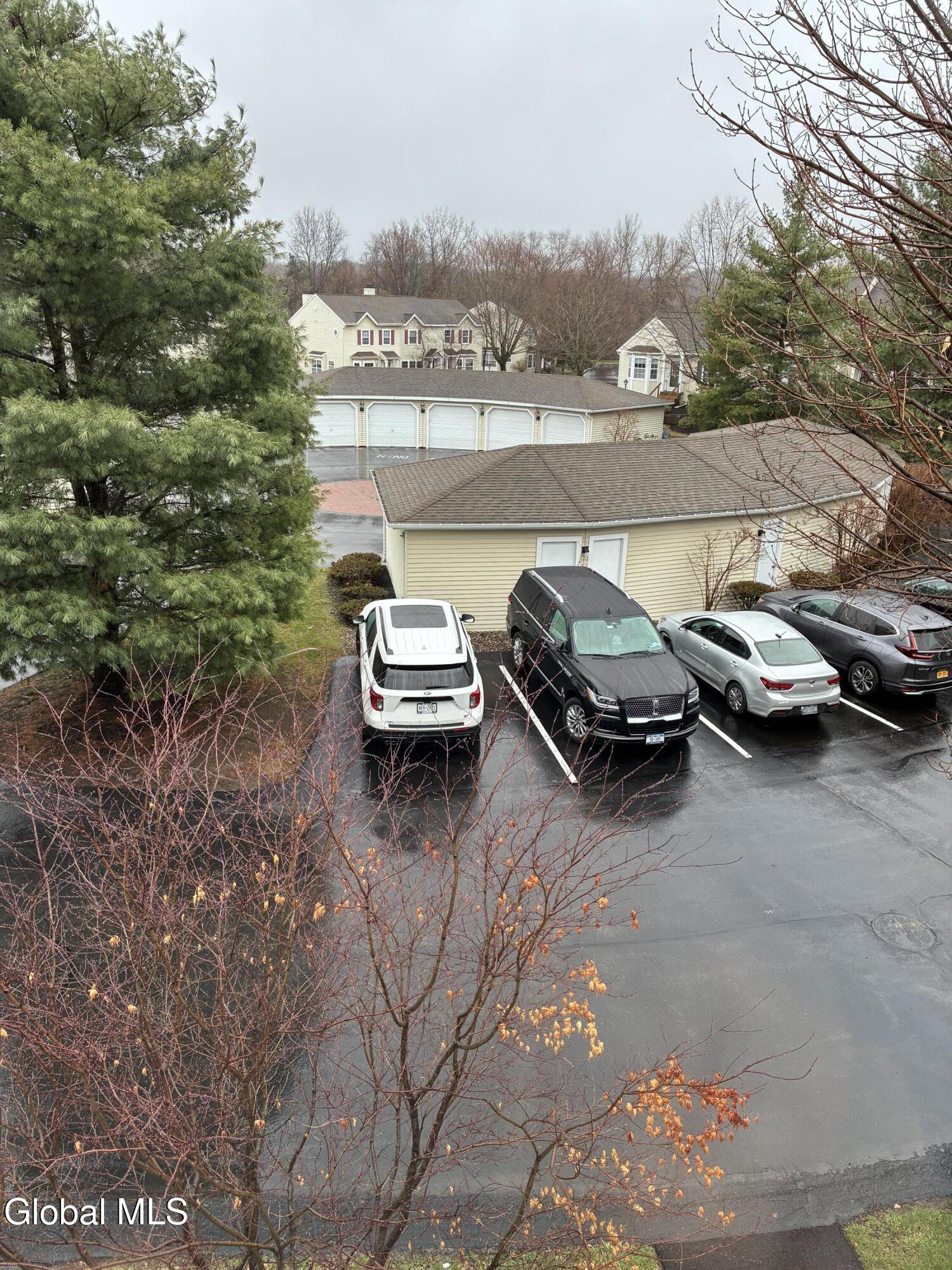 25 Stratton Circle Troy NY 12182