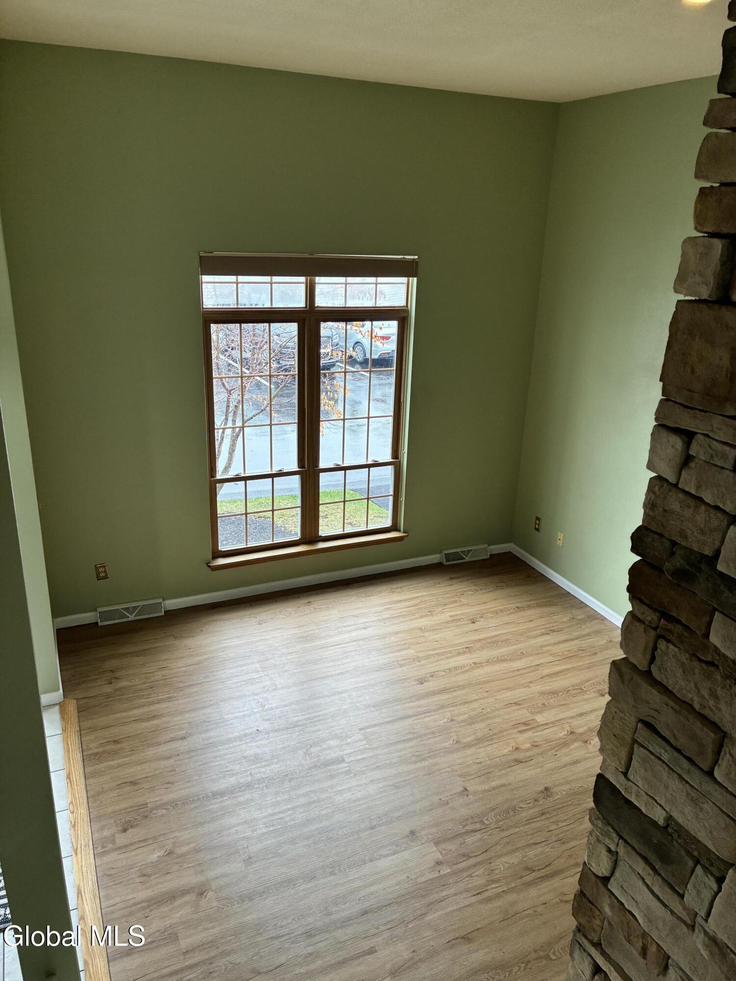 25 Stratton Circle Troy NY 12182