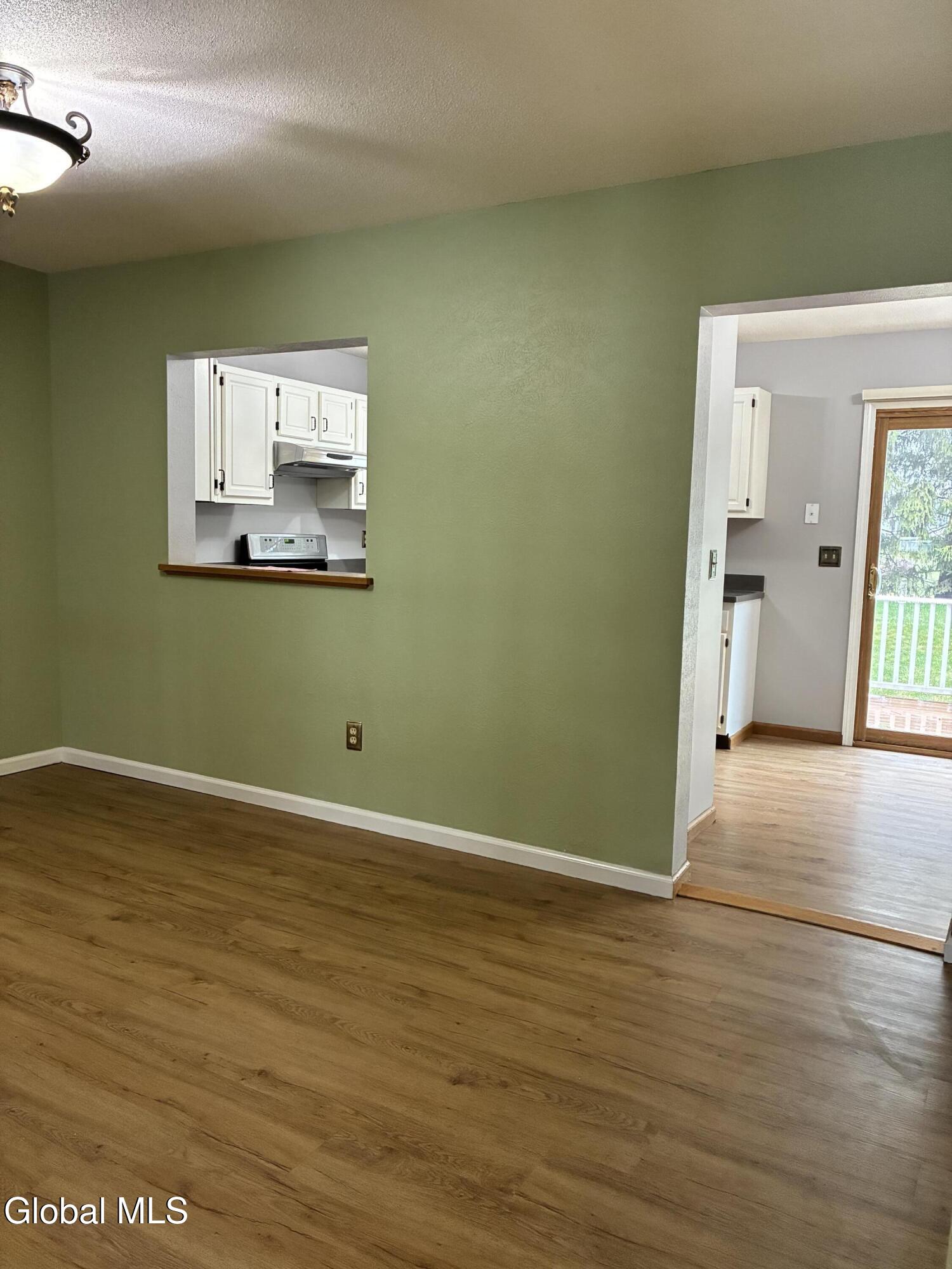 25 Stratton Circle Troy NY 12182