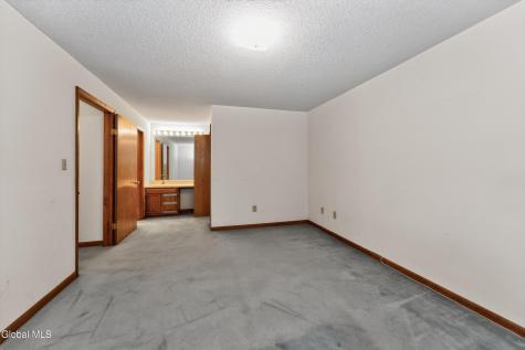 705 Cambridge Manor Drive Scotia NY 12302