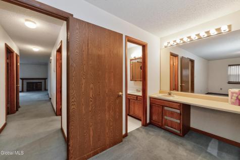 705 Cambridge Manor Drive Scotia NY 12302