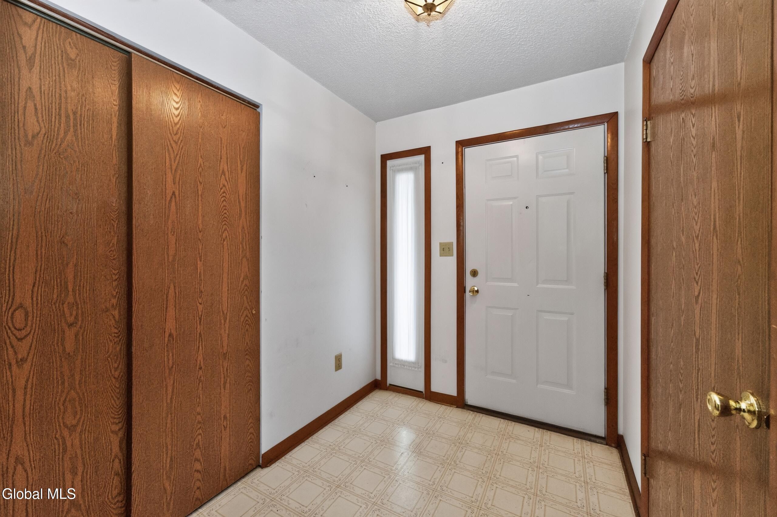 705 Cambridge Manor Drive Scotia NY 12302