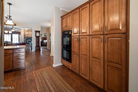 534 Northend Drive Schenectady NY 12308
