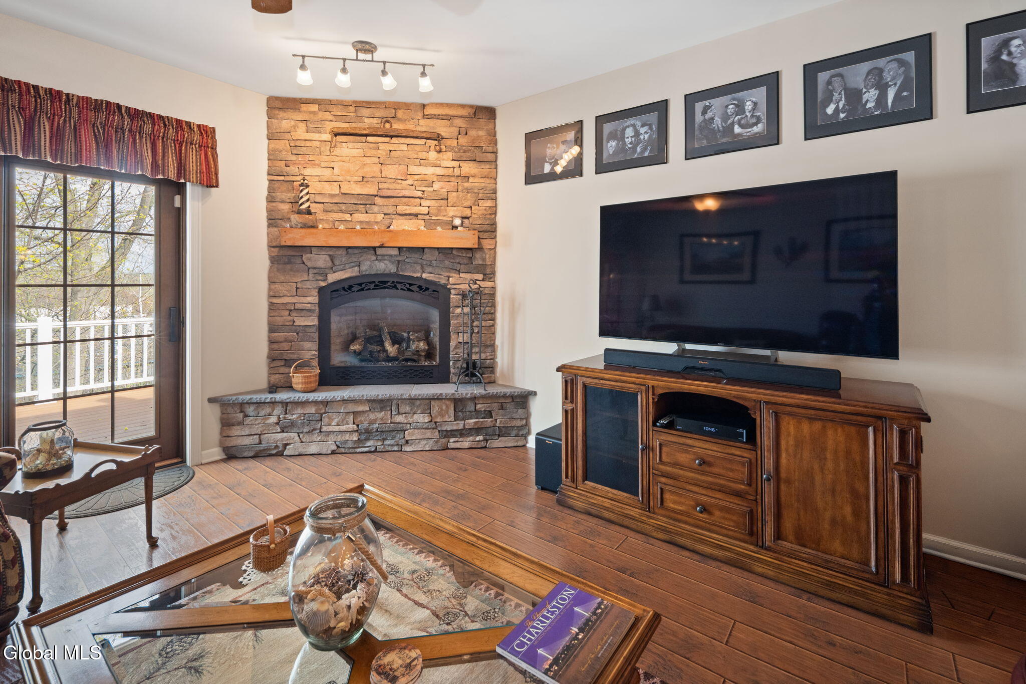 534 Northend Drive Schenectady NY 12308