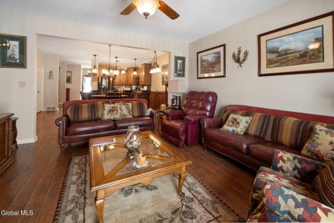 534 Northend Drive Schenectady NY 12308