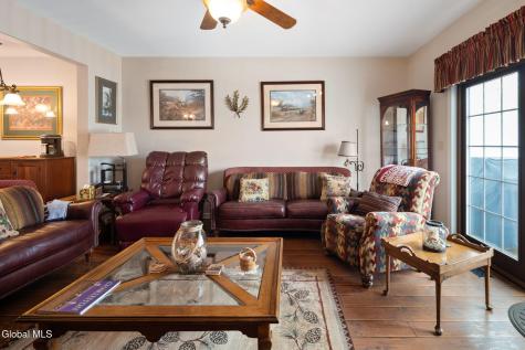 534 Northend Drive Schenectady NY 12308