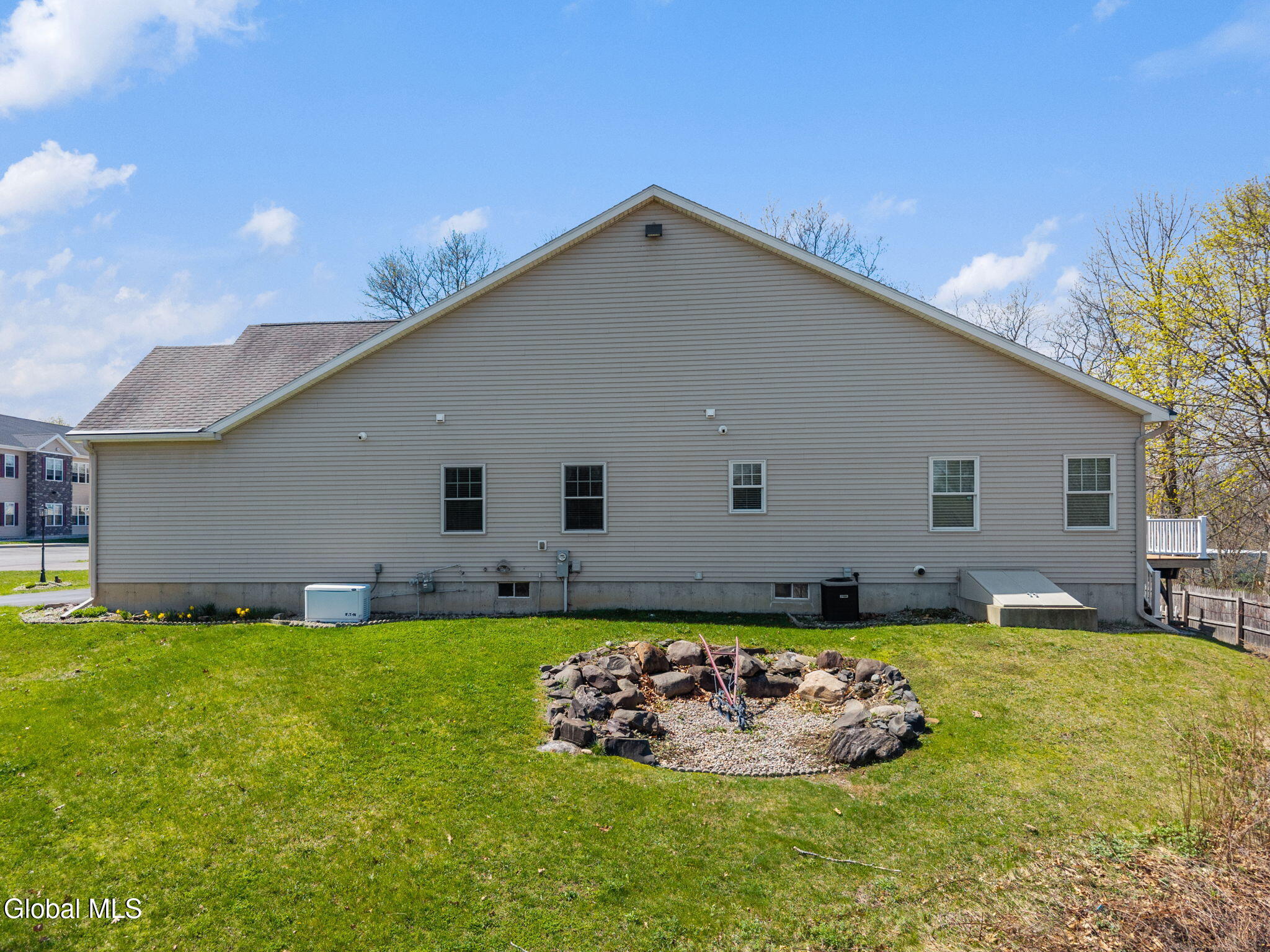 534 Northend Drive Schenectady NY 12308