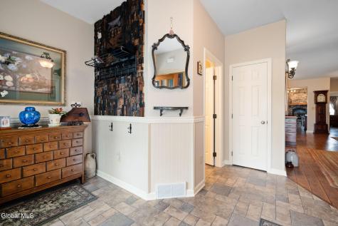 534 Northend Drive Schenectady NY 12308