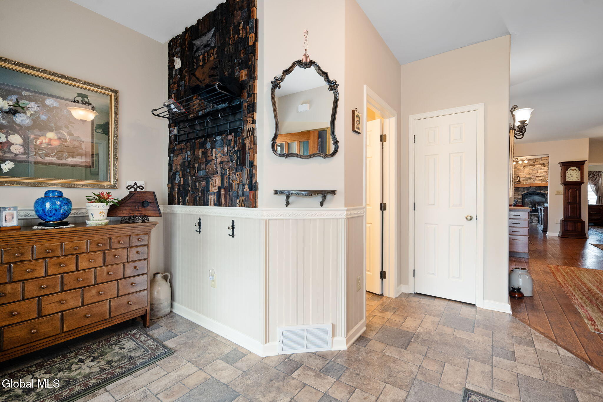 534 Northend Drive Schenectady NY 12308