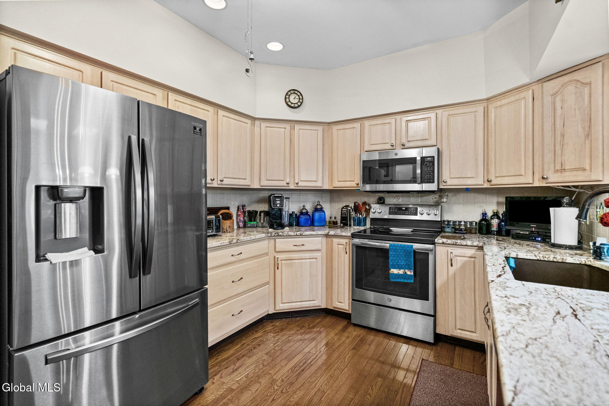 49 Oakmont Street Niskayuna NY 12309