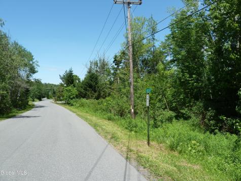 L6.114 Berry Lane Hunter NY 12442