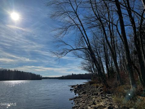 354 Pond View Petersburgh NY 12138