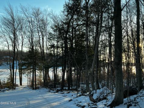 354 Pond View Petersburgh NY 12138