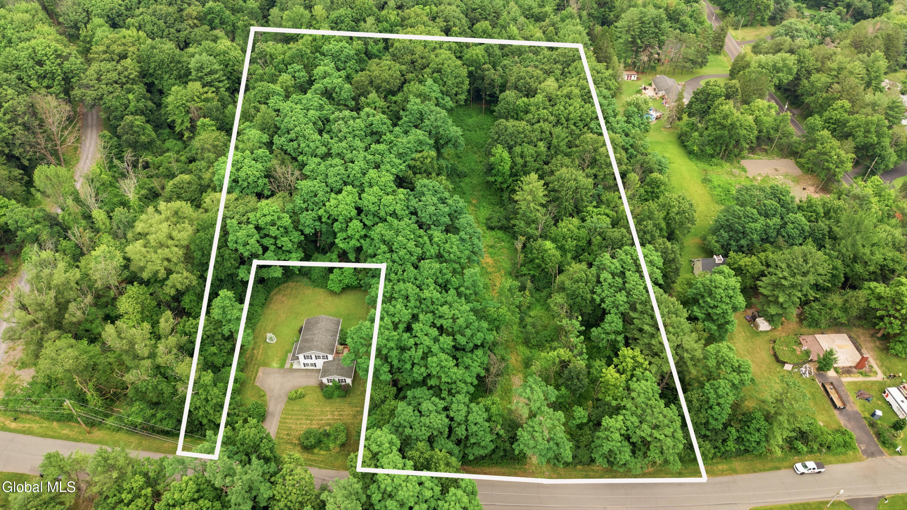L31 Lolik Lane Schenectady NY 12302