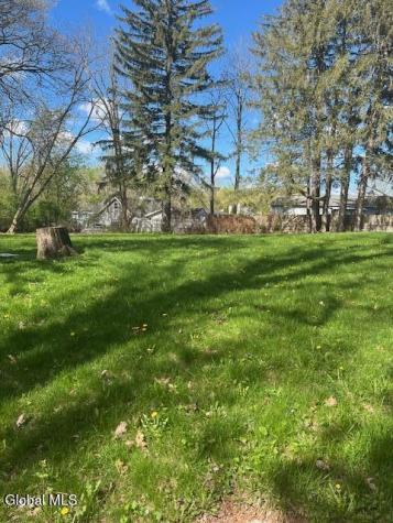 L10.2 Colonial Avenue Schenectady NY 12304