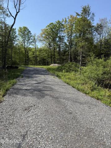 2943 Skyline Drive Schenectady NY 12306