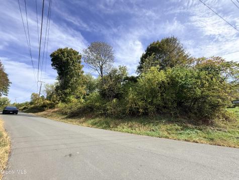 20 Dusenberry Lane Troy NY 12180