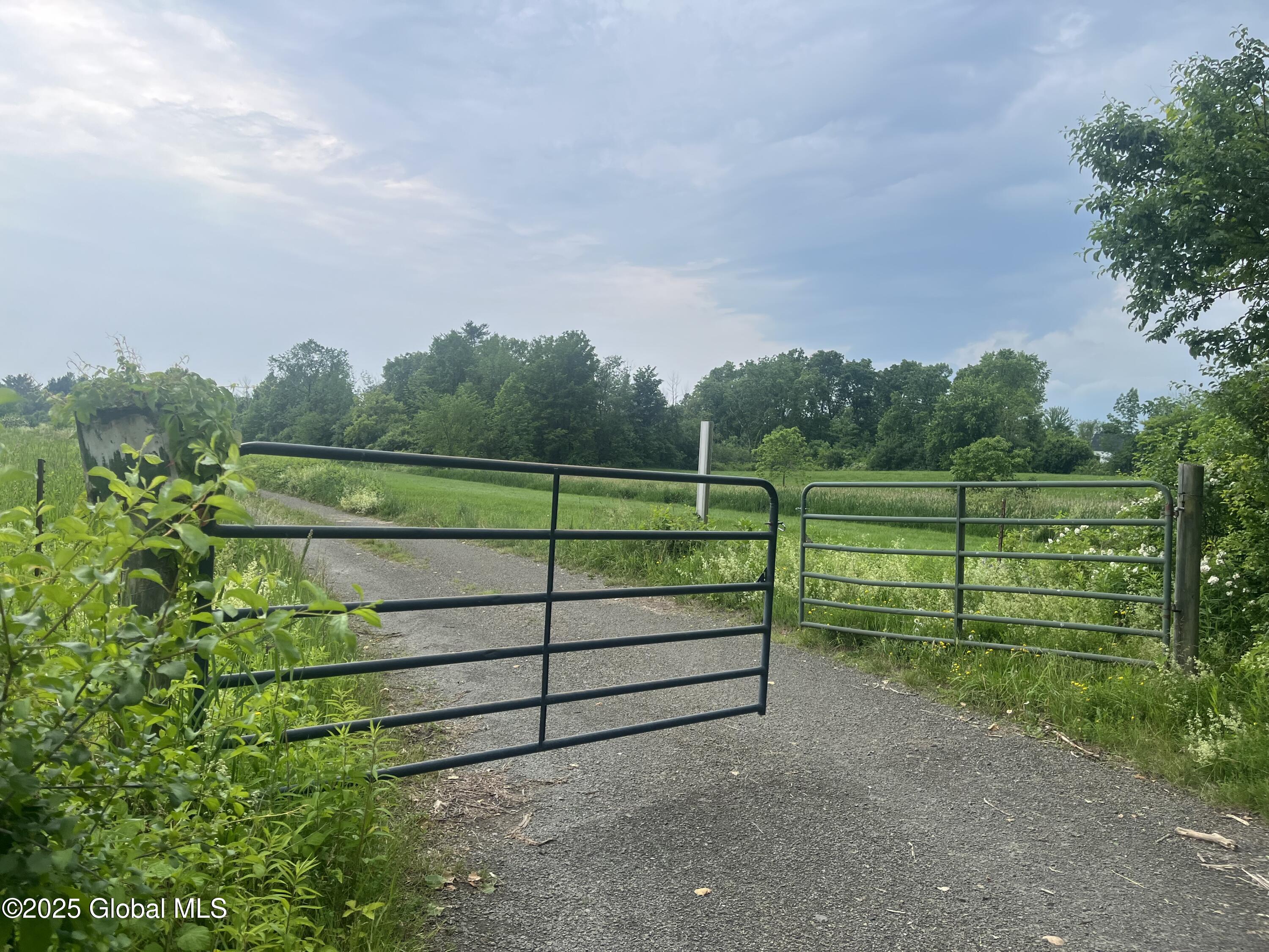 L15 School House Road Stuyvesant NY 12173